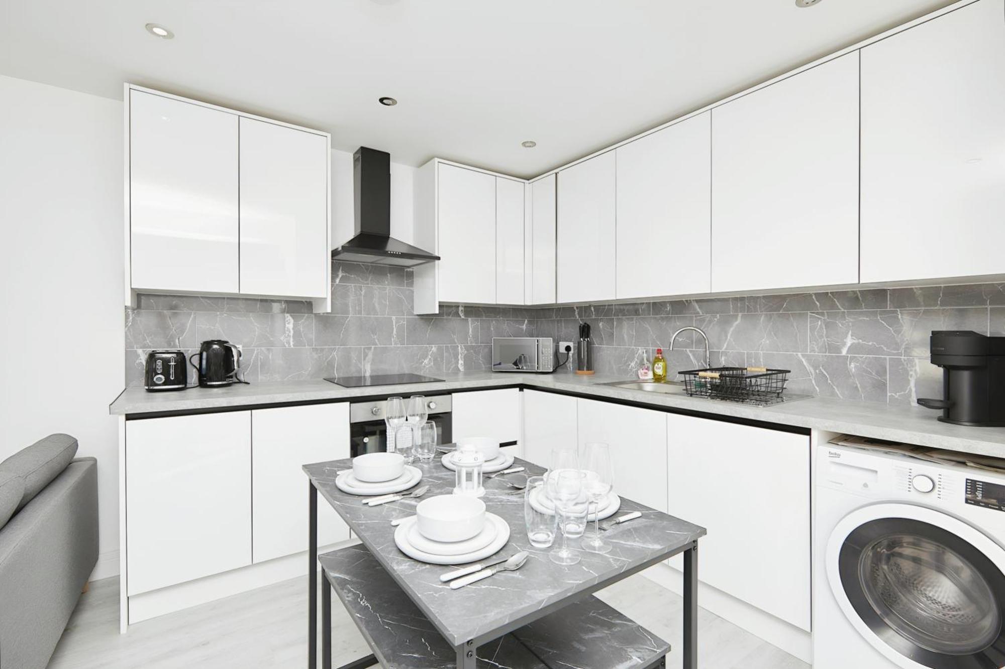 Modern Home In Derby City Centre - Free Gated Parking Zewnętrze zdjęcie