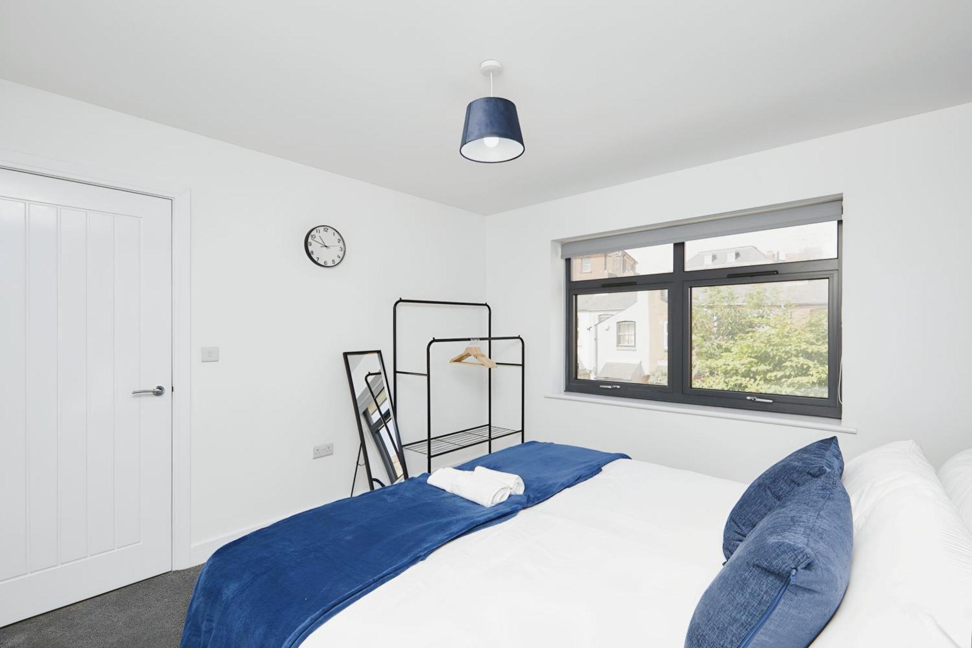 Modern Home In Derby City Centre - Free Gated Parking Zewnętrze zdjęcie
