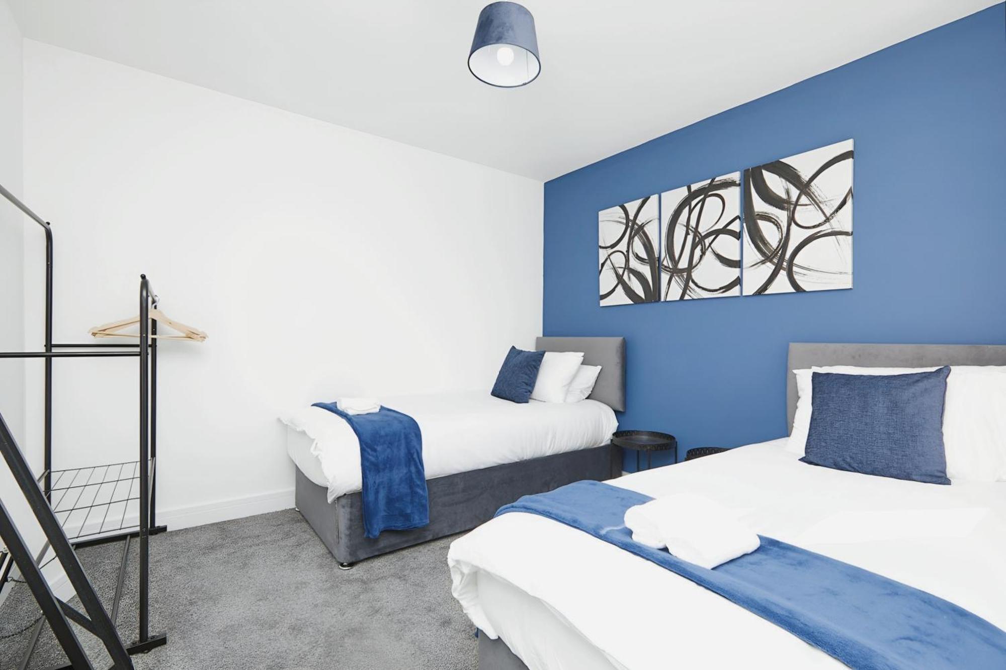 Modern Home In Derby City Centre - Free Gated Parking Zewnętrze zdjęcie